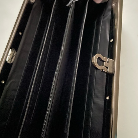 Ashburn Collection Wallet Clutch Brown Purse New 7 1/2" x 4" - Picture 5 of 6